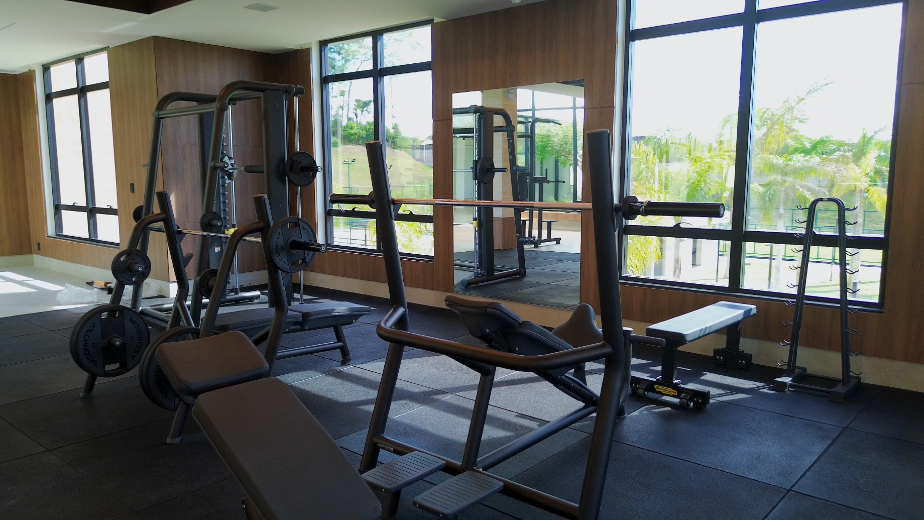 Academia 100% technogym